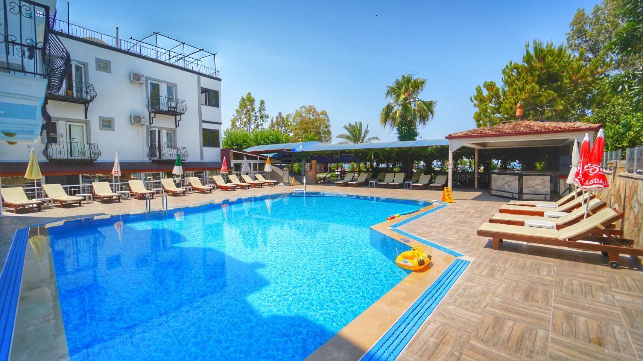 Yuecel Hotel Fethiye Exterior photo