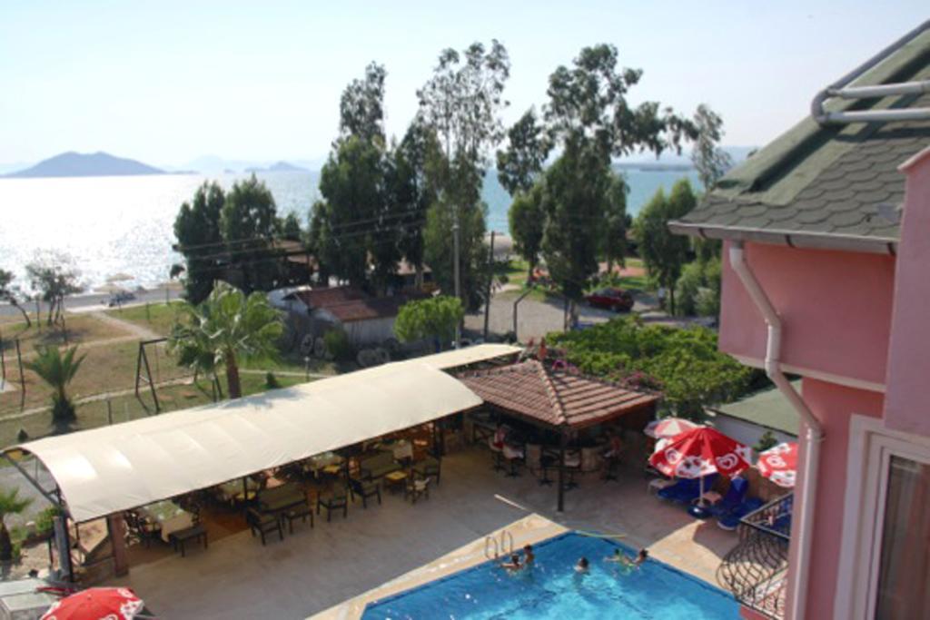 Yuecel Hotel Fethiye Exterior photo